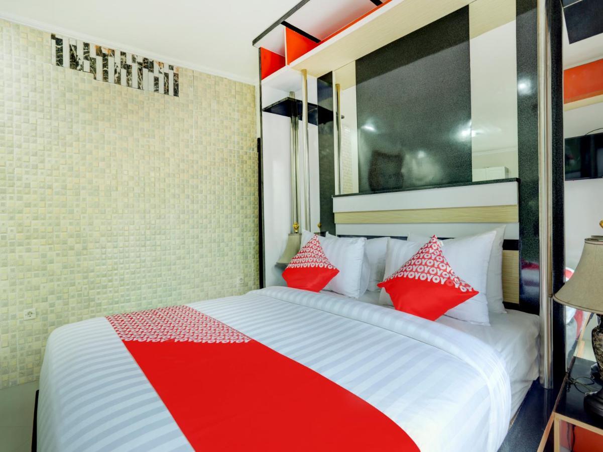 Oyo 90131 Liberty Guest House Sempidi ภายนอก รูปภาพ
