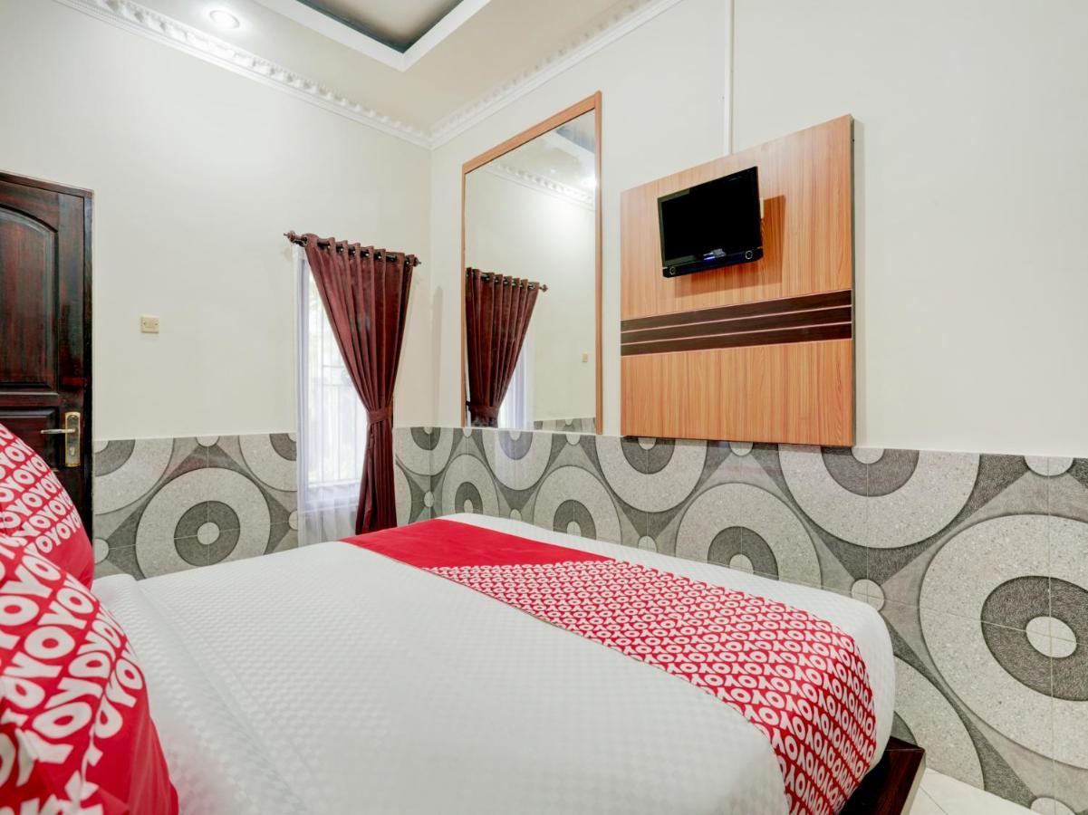 Oyo 90131 Liberty Guest House Sempidi ภายนอก รูปภาพ