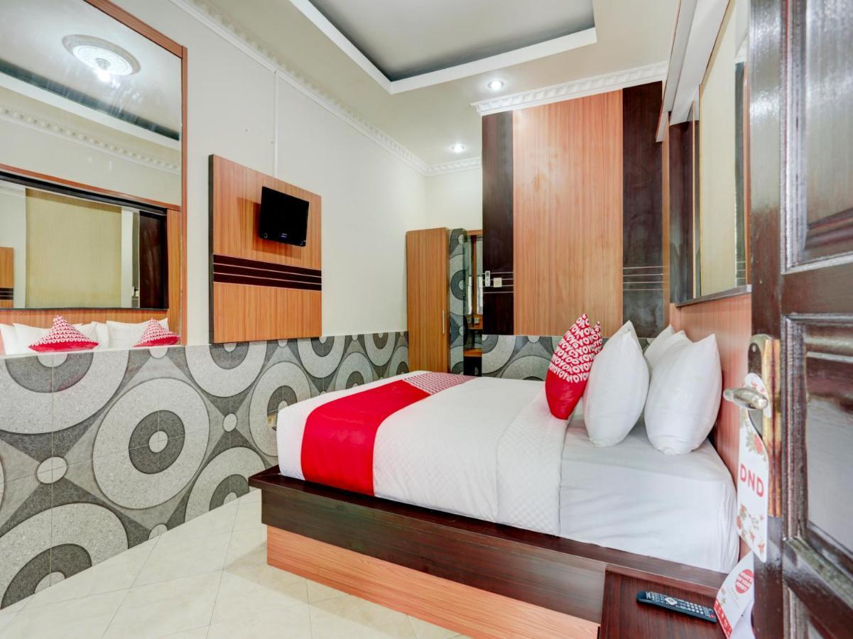 Oyo 90131 Liberty Guest House Sempidi ภายนอก รูปภาพ